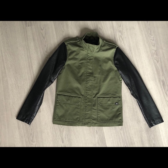 Vans women’s jacket - Picture 3 of 3